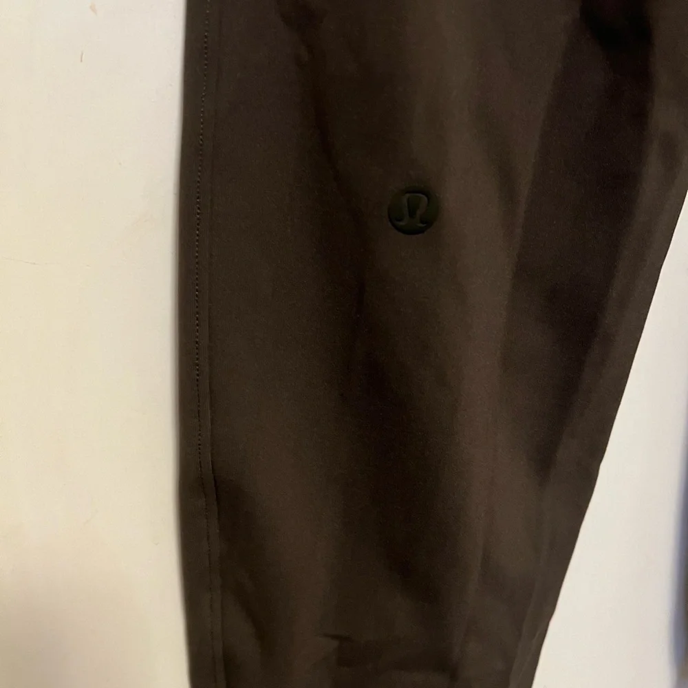 lululemon athletica four way